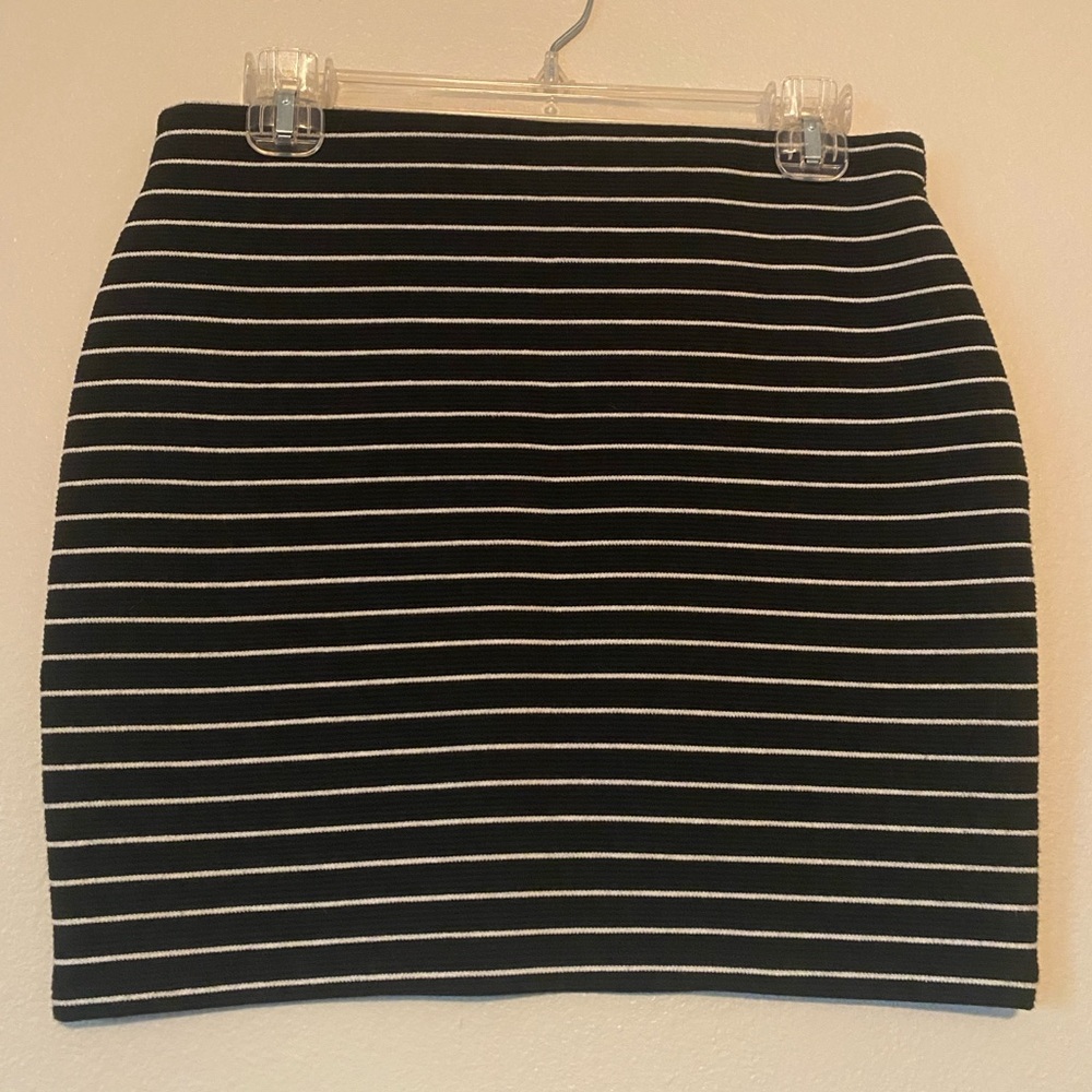 ZARA black and white striped miniskirt